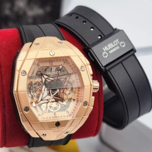 Affordable Hublot-Style Analog Watch – Water-Resistant with Rubber Strap